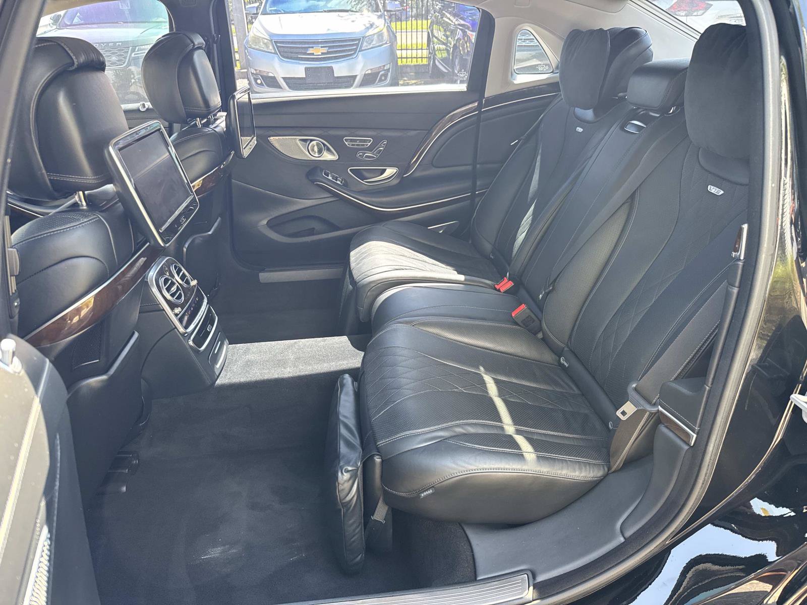 Used 2016 Mercedes-Benz Maybach S 600 image 12