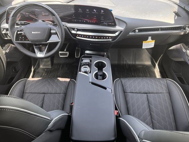 New 2026 Cadillac Lyriq V w/ LPO, Floor Liner Package AWD/4WD image 33