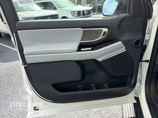 New 2026 Ford Expedition Platinum w/ Platinum Ultimate Package image 12