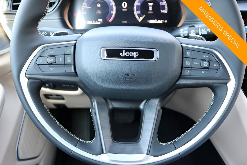 New 2026 Jeep Grand Cherokee Limited RWD image 19