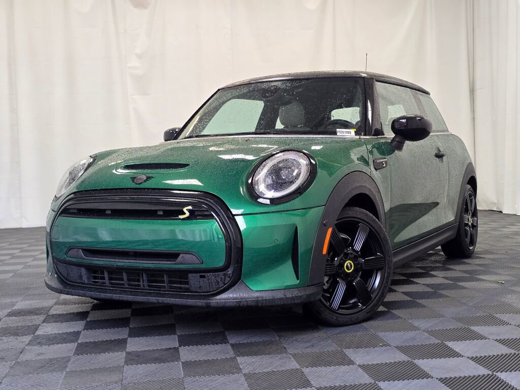 Used 2023 MINI Cooper SE image 1
