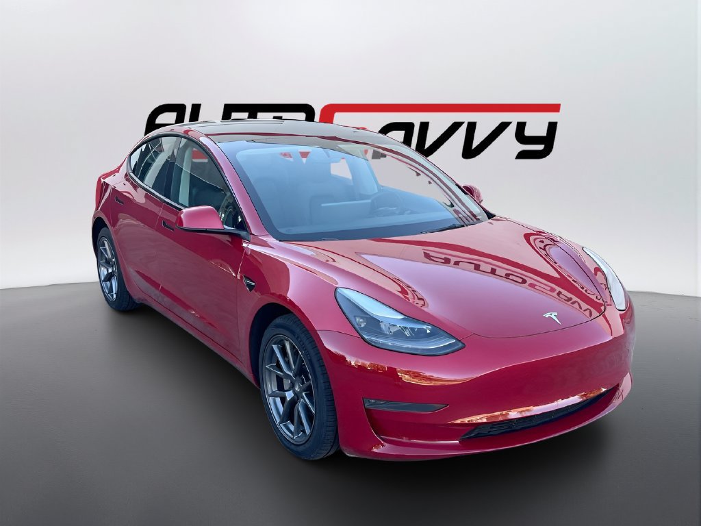 Used 2023 Tesla Model 3 Standard Range RWD image 1