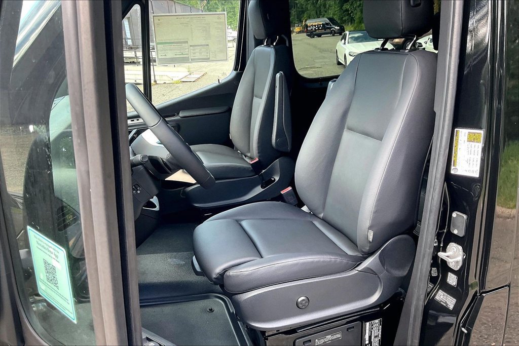 New 2026 Mercedes-Benz Sprinter 2500 image 8