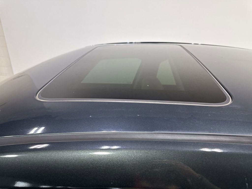 Used 2014 Chevrolet Impala LT w/ LT Sunroof Package image 10