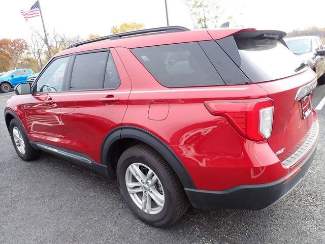 Used 2023 Ford Explorer XLT w/ Equipment Group 202A image 5