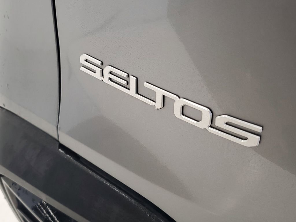 Used 2025 Kia Seltos S image 8