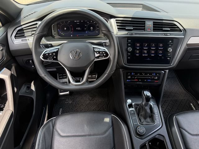 Used 2022 Volkswagen Tiguan SEL R-Line AWD/4WD image 12
