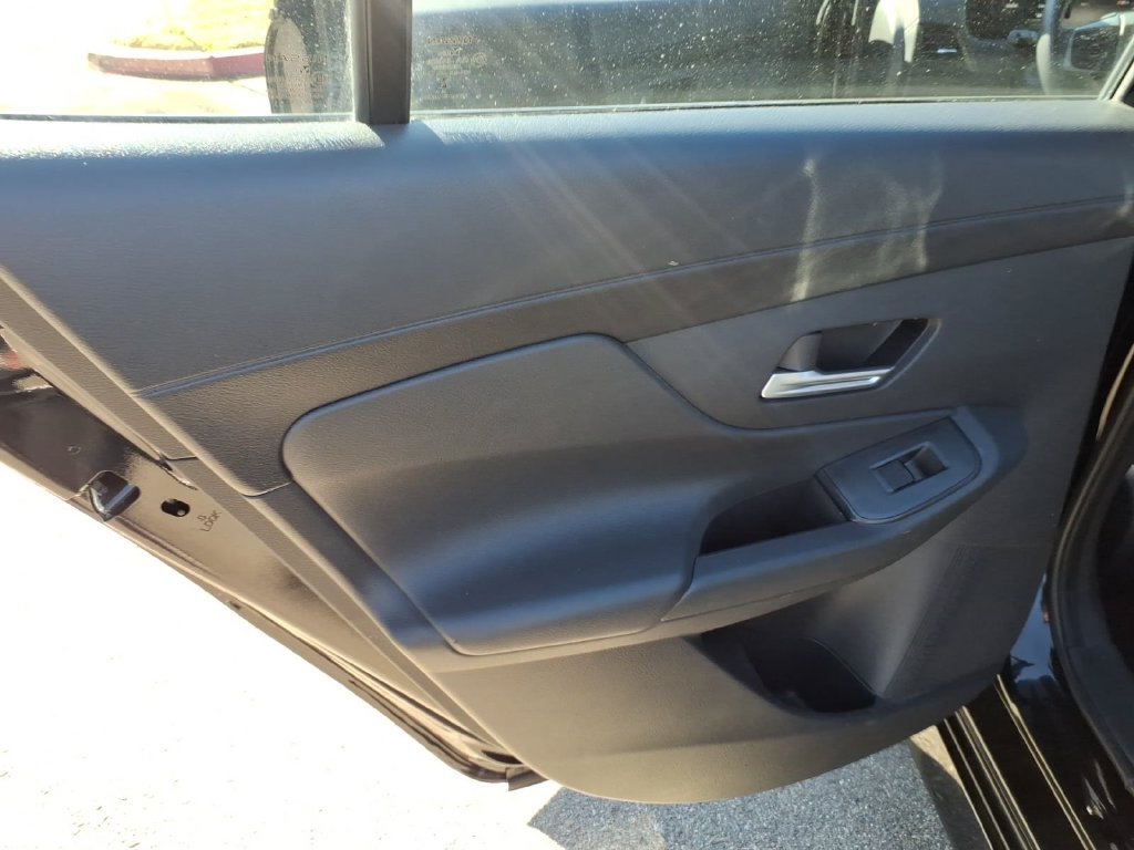 Certified 2026 Nissan Sentra SR w/ Floor Mat Package FWD image 12