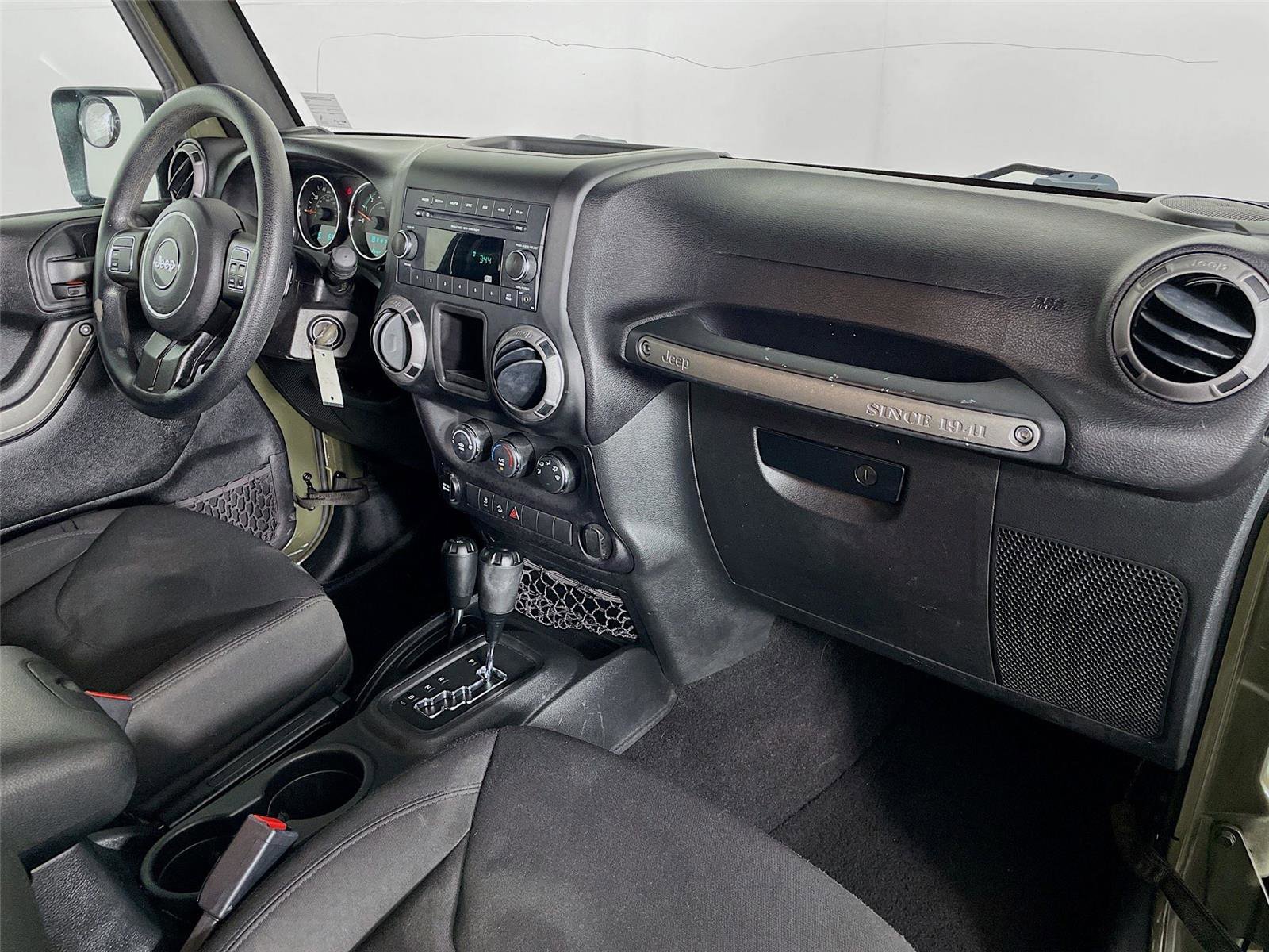 Used 2015 Jeep Wrangler Sport image 29