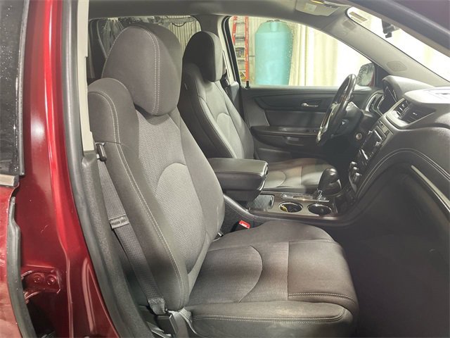 Used 2016 Chevrolet Traverse LT w/ Style and Technology Package image 24