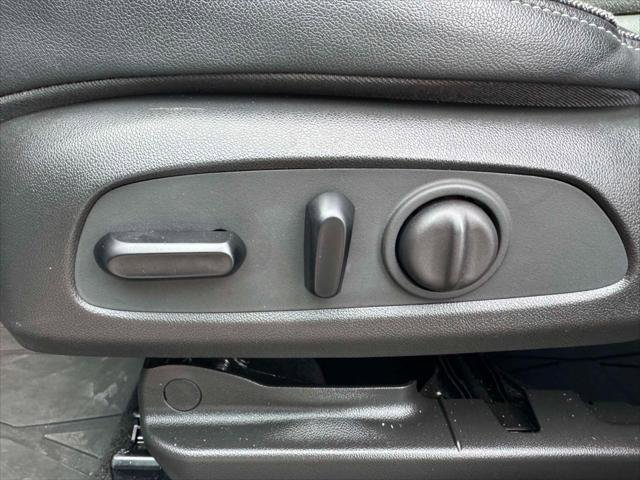 Used 2023 Buick Encore GX Essence w/ Experience Buick Package image 14