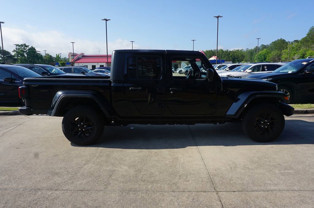 Used 2021 Jeep Gladiator Sport AWD/4WD image 22