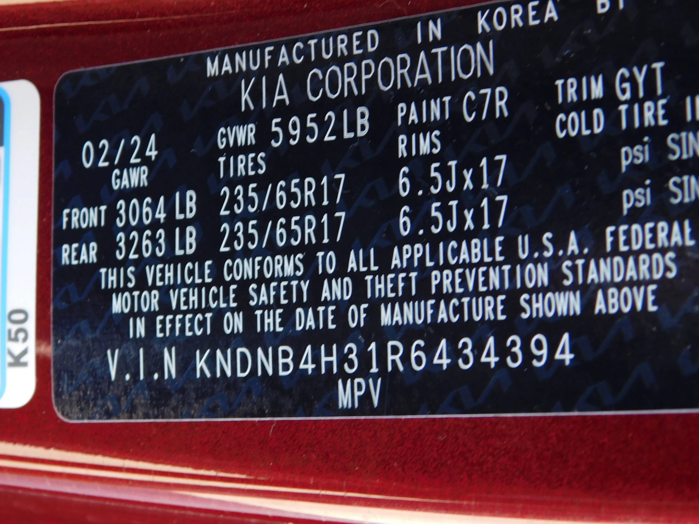 Used 2024 Kia Carnival LX FWD image 23