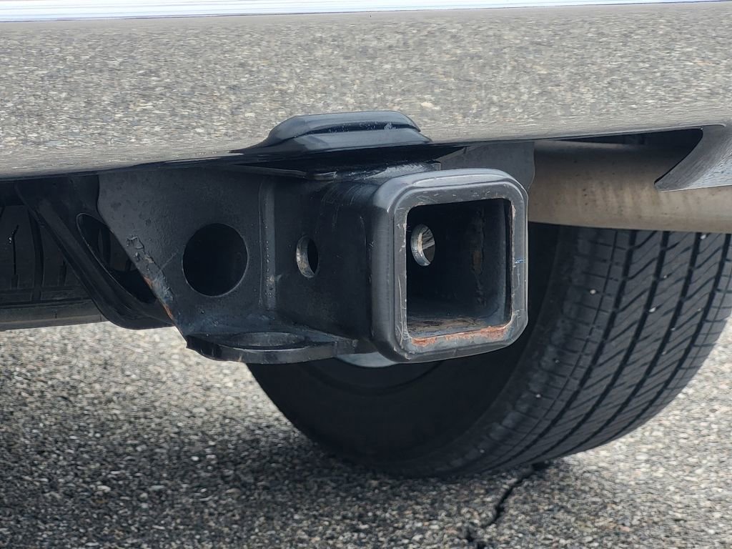 Used 2024 GMC Sierra 1500 SLT w/ SLT Premium Package AWD/4WD image 11