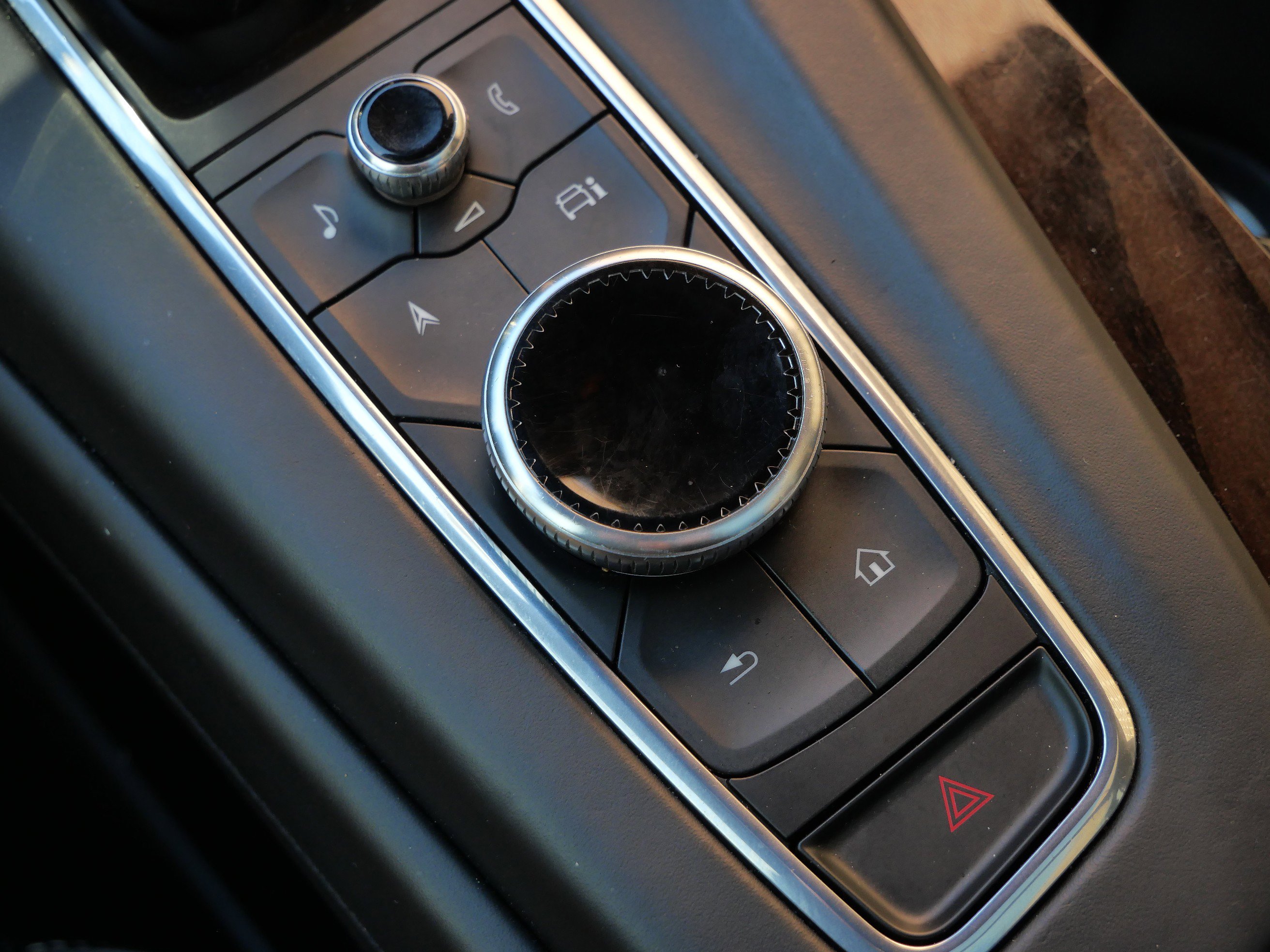 Certified 2021 Cadillac Escalade Sport Platinum image 21