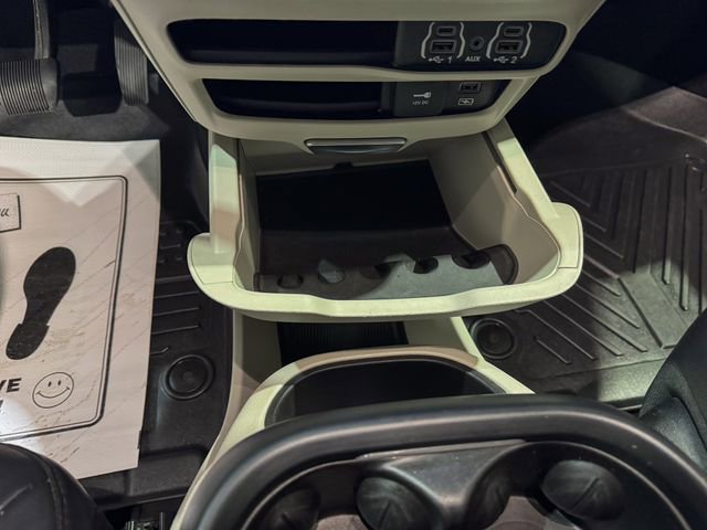 Used 2022 Chrysler Pacifica Touring-L image 21