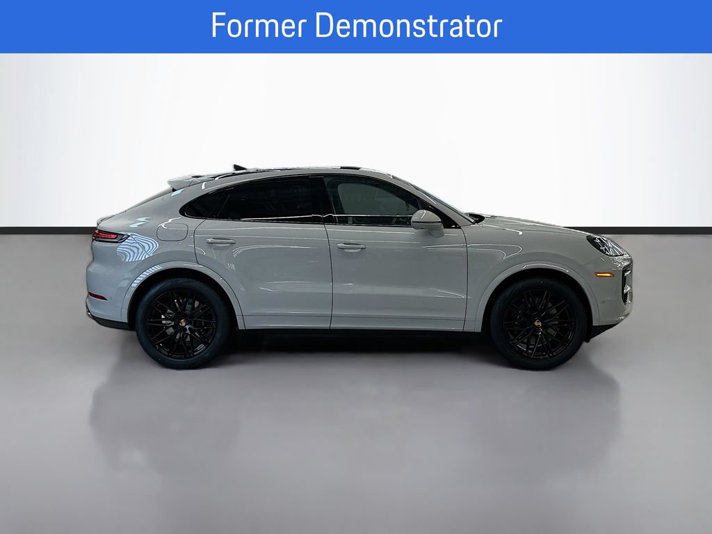 New 2026 Porsche Cayenne Coupe AWD/4WD image 8