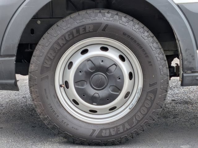 Used 2015 Ford Transit 250 148 Medium Roof w/ Interior Upgrade Package RWD image 10