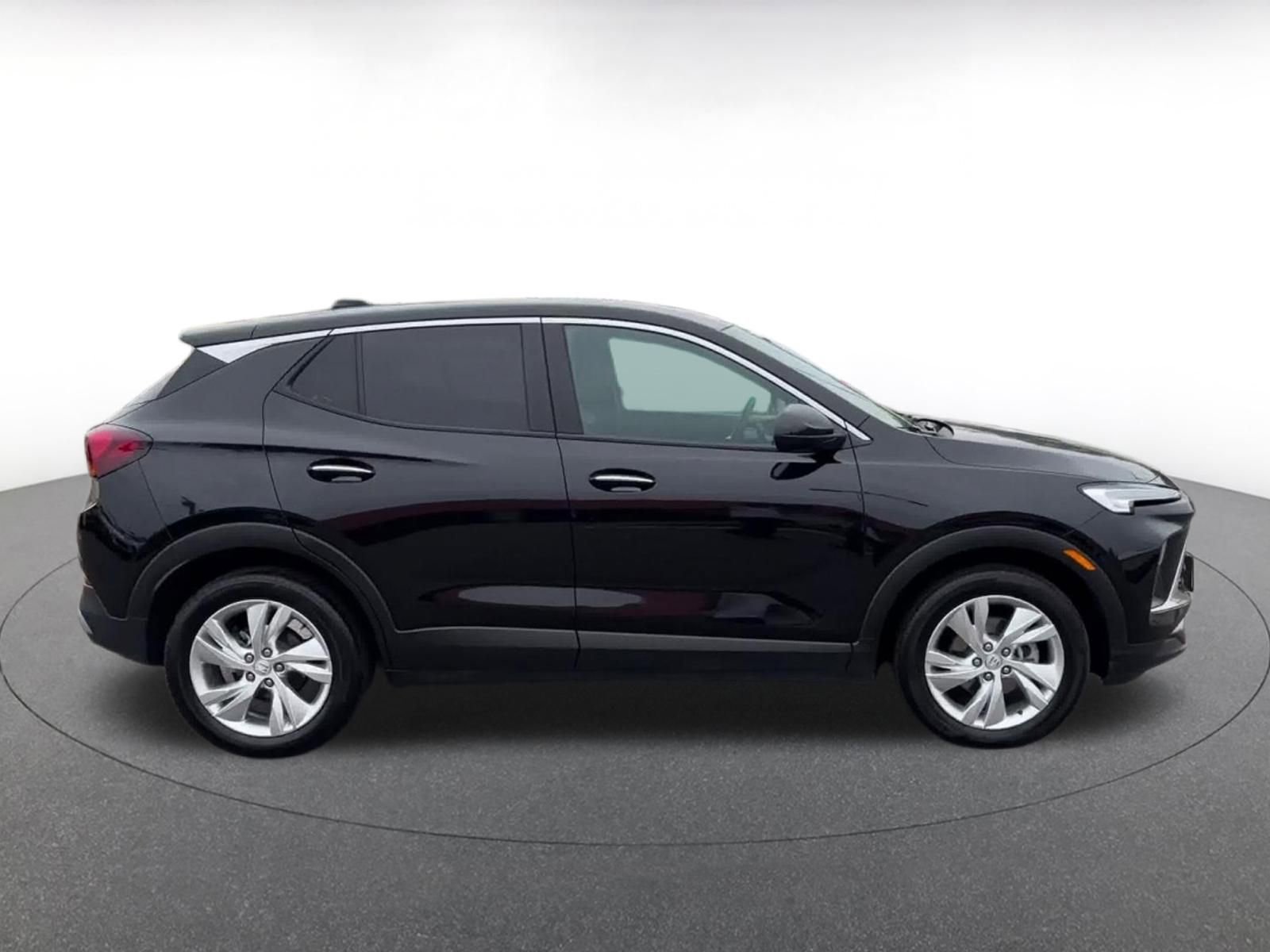 Used 2025 Buick Encore GX Preferred FWD image 16