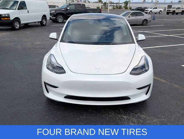 Used 2023 Tesla Model 3 Standard Range image 2