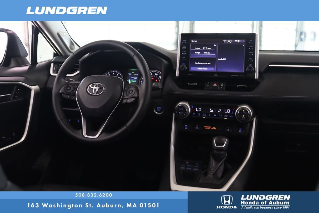 Used 2022 Toyota RAV4 XLE Premium AWD/4WD image 4