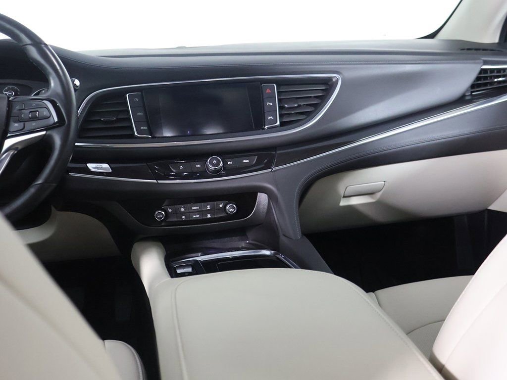 Used 2023 Buick Enclave Essence image 43