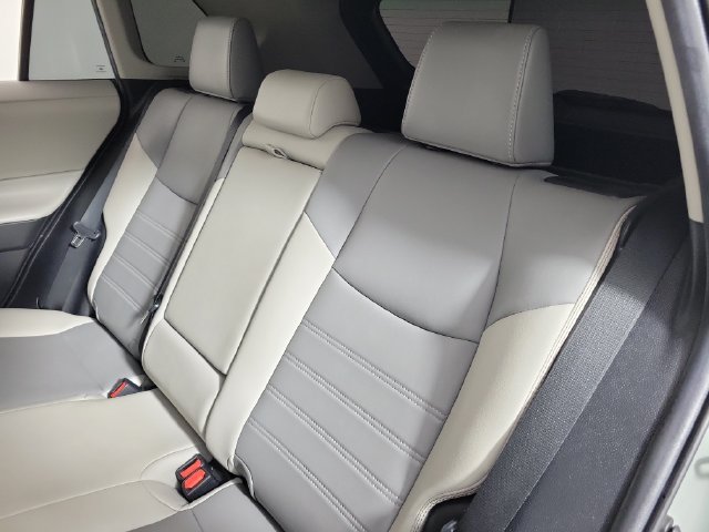 Used 2021 Toyota RAV4 XLE Premium FWD image 13