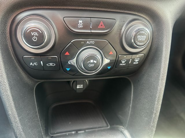 Used 2015 Dodge Dart GT image 25