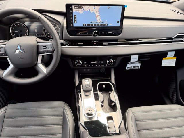 New 2026 Mitsubishi Outlander LE FWD image 20