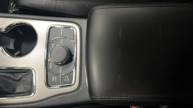 Used 2019 Jeep Grand Cherokee Limited AWD/4WD image 20