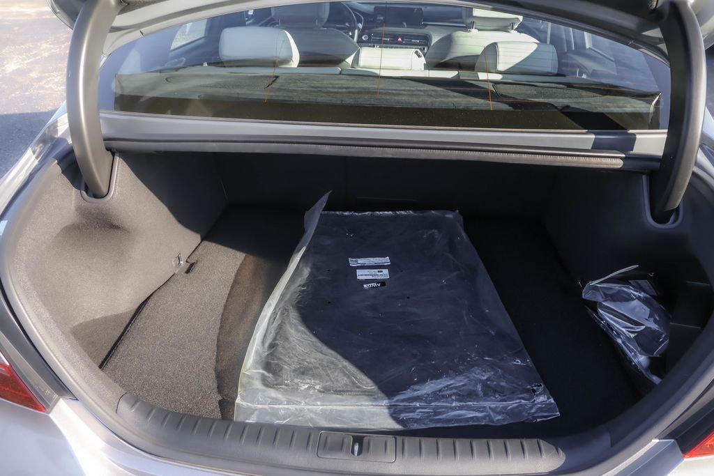 Used 2025 Genesis G70 3.3T Advanced w/ Sport Prestige Package image 35