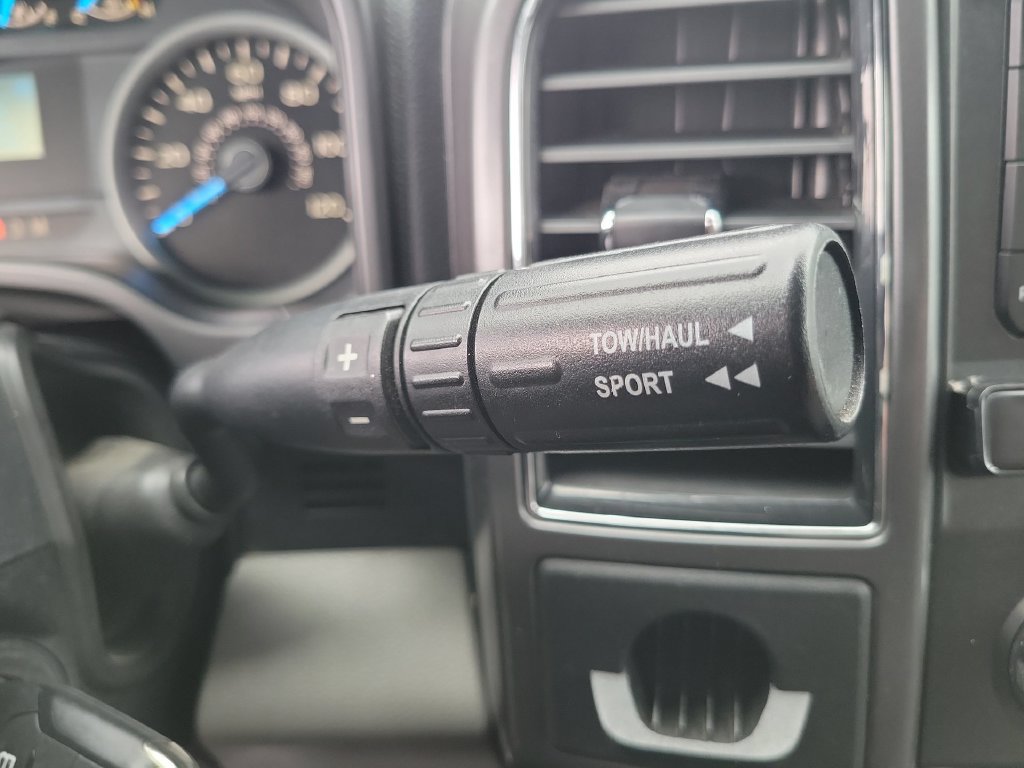 Used 2017 Ford F150 XLT RWD image 14