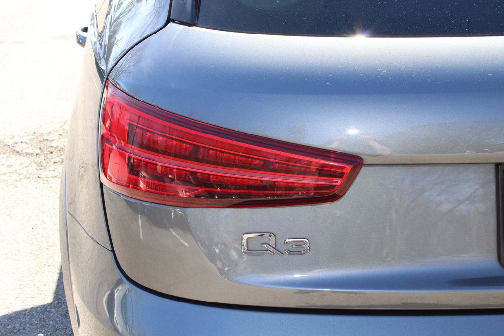 Used 2016 Audi Q3 2.0T Prestige w/ Prestige Package image 23