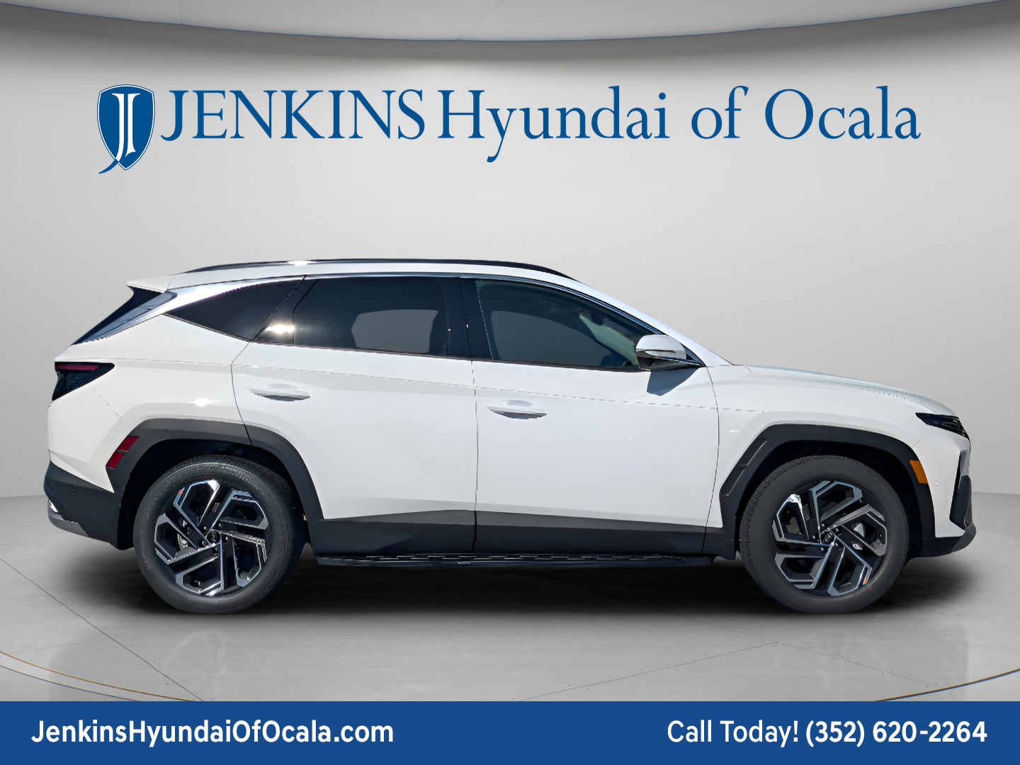 New 2026 Hyundai Tucson Limited FWD image 2