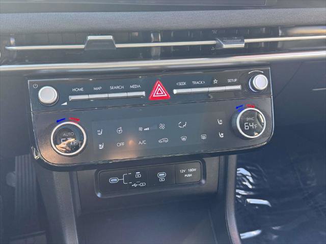 Used 2025 Hyundai Tucson Limited AWD/4WD image 29