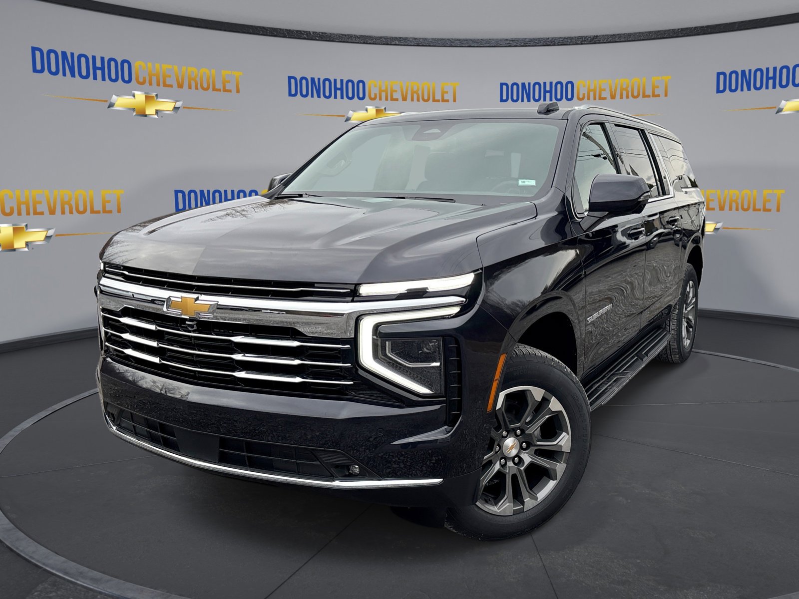 New 2026 Chevrolet Suburban LT w/ Comfort Package image 4