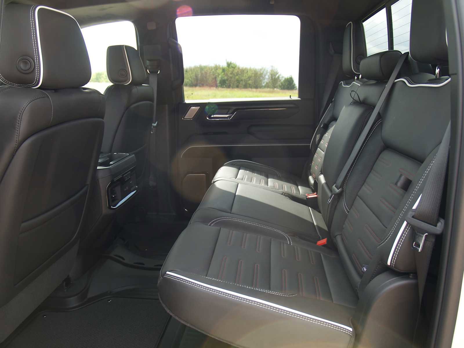 New 2026 GMC Sierra 2500 AT4X image 19