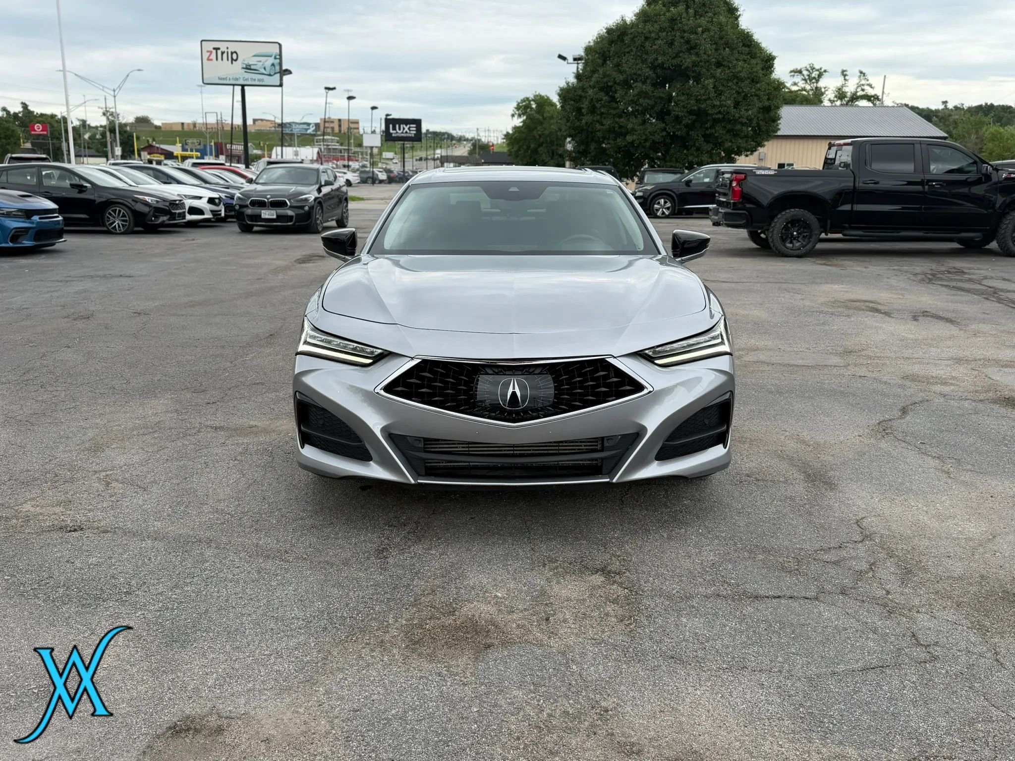 Used 2023 Acura TLX FWD image 2