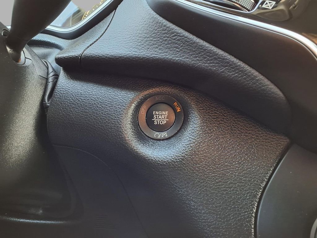 Certified 2021 Jeep Cherokee Limited image 8