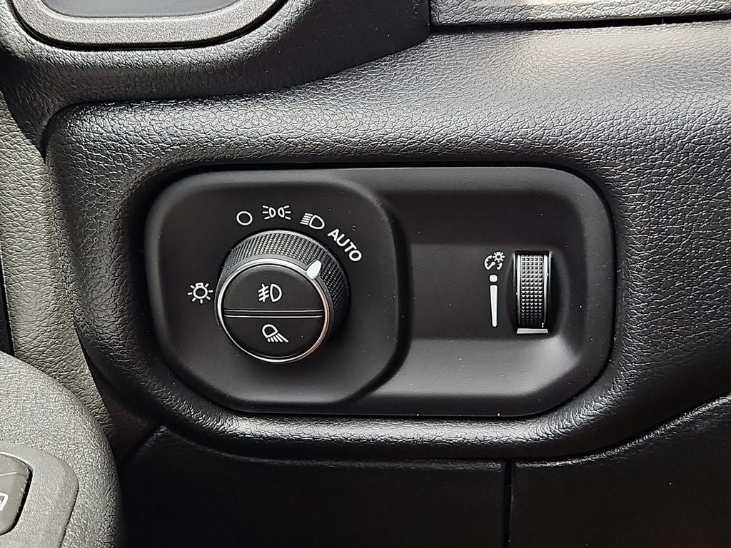 New 2026 RAM 2500 Tradesman AWD/4WD image 24