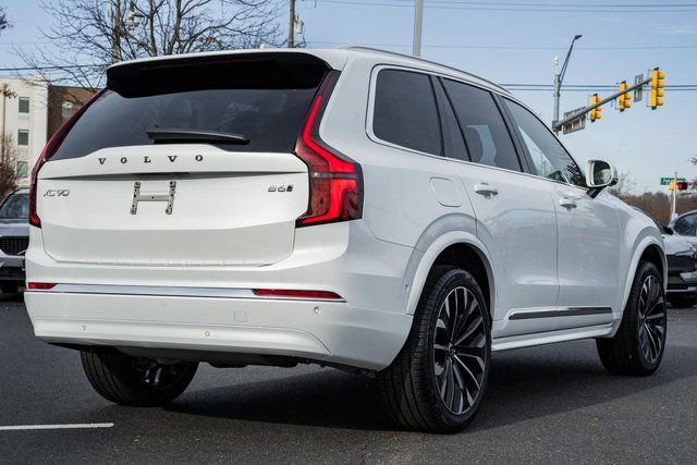New 2026 Volvo XC90 B6 Ultra w/ Protection Package Premier image 4