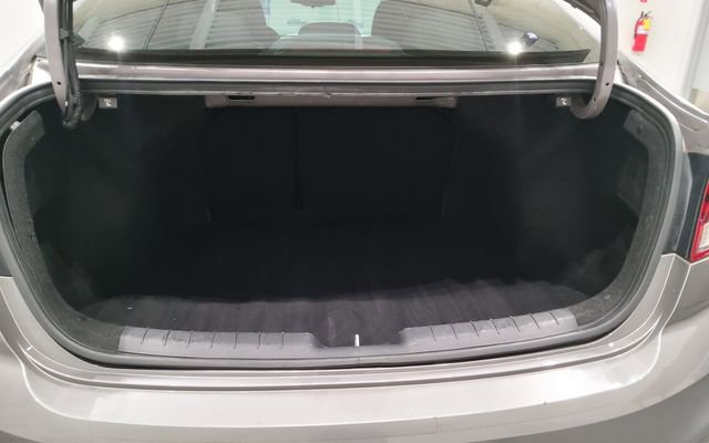 Used 2020 Hyundai Elantra Value Edition FWD image 12
