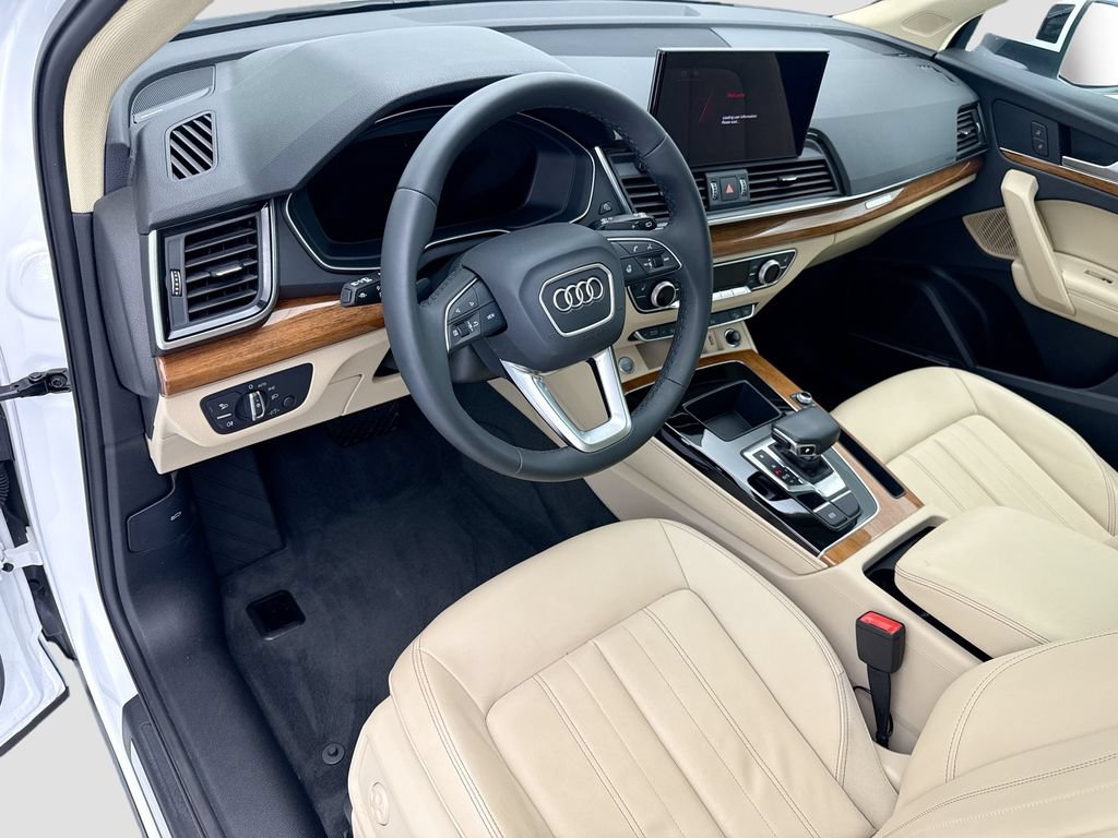 Certified 2023 Audi Q5 2.0T Premium Plus w/ Premium Plus Package AWD/4WD image 9
