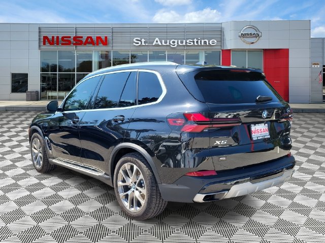 Used 2025 BMW X5 xDrive50e AWD/4WD image 4