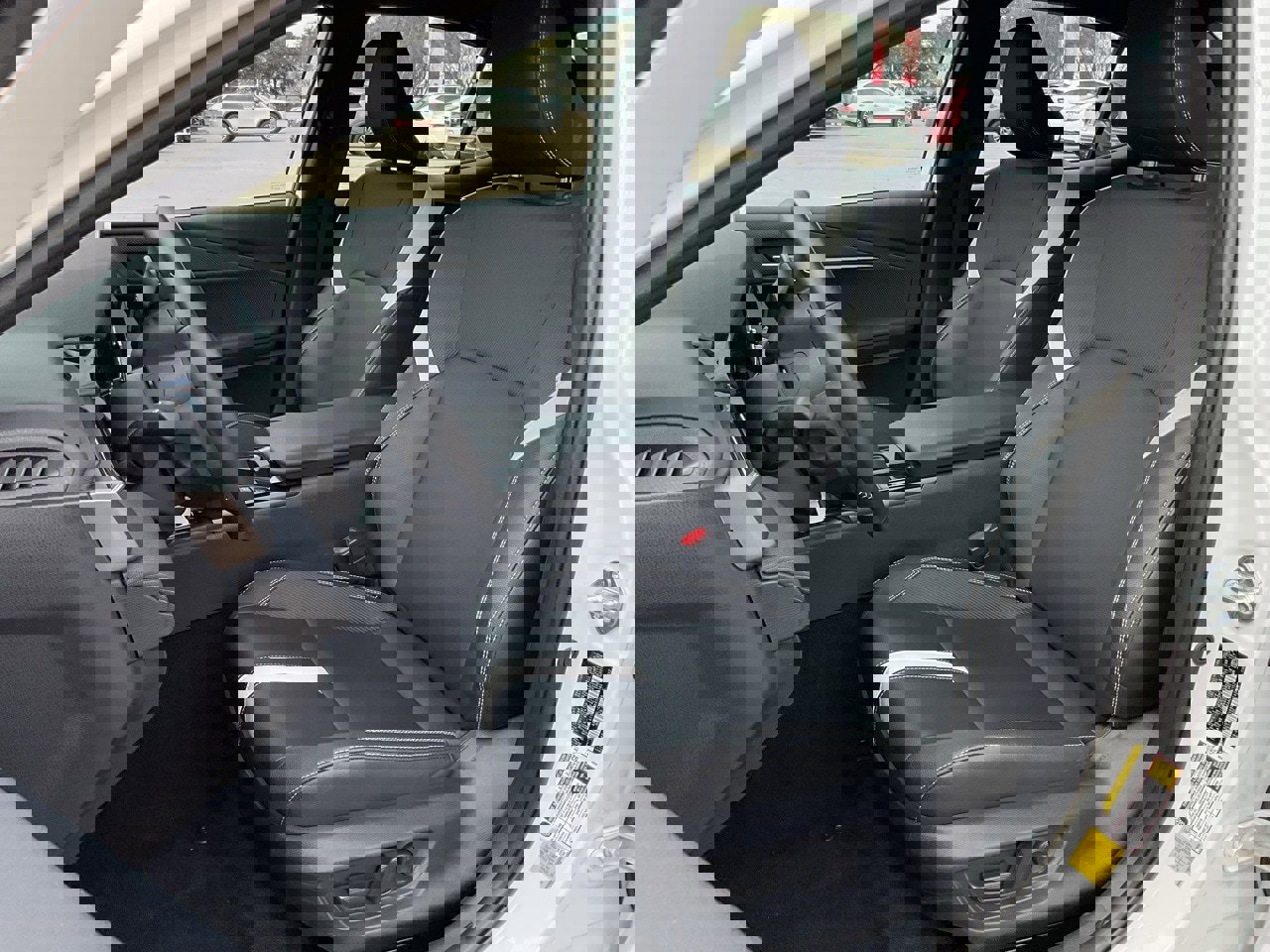 Used 2025 Toyota Camry SE image 14