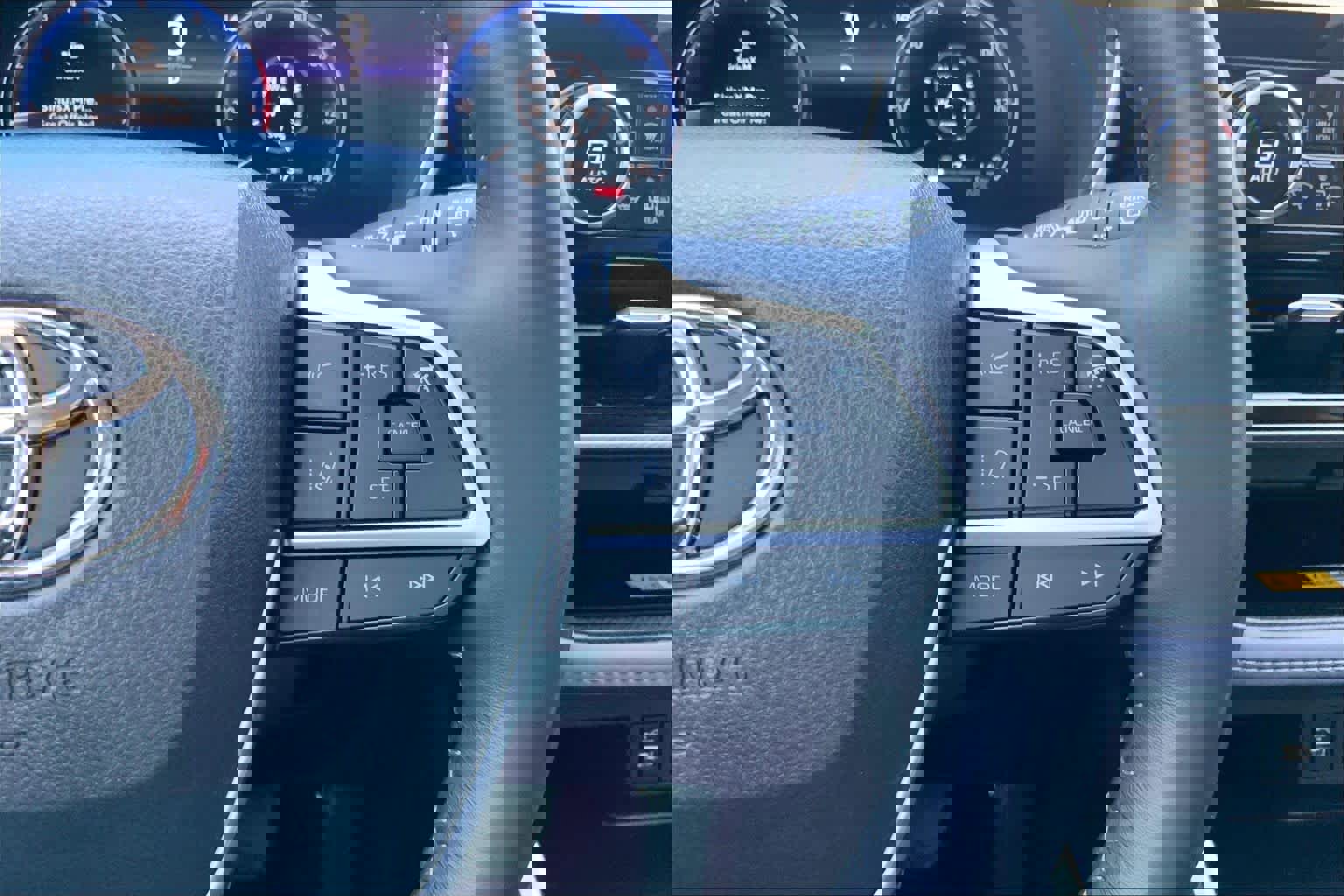 Used 2024 Toyota Highlander Platinum image 24