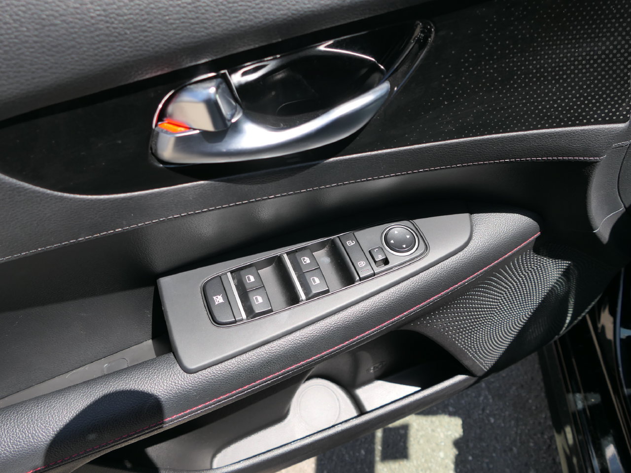 Used 2023 Kia Forte GT FWD image 13