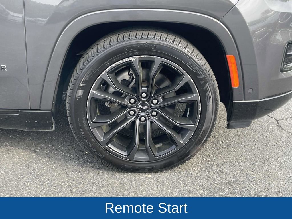 Used 2024 Jeep Grand Wagoneer L Series II w/ Quick Order Packagew 28T image 11