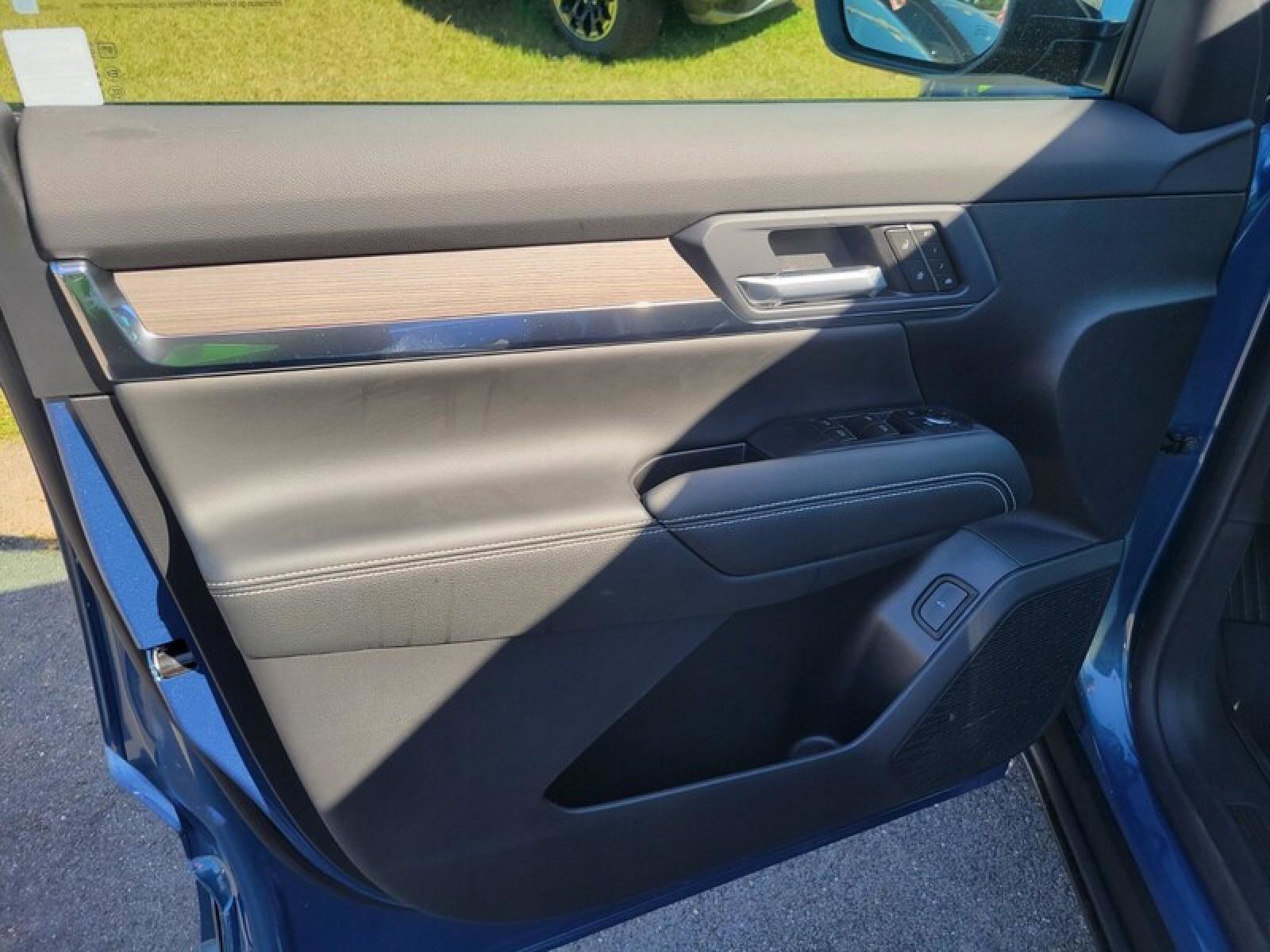 New 2026 GMC Terrain Denali image 12