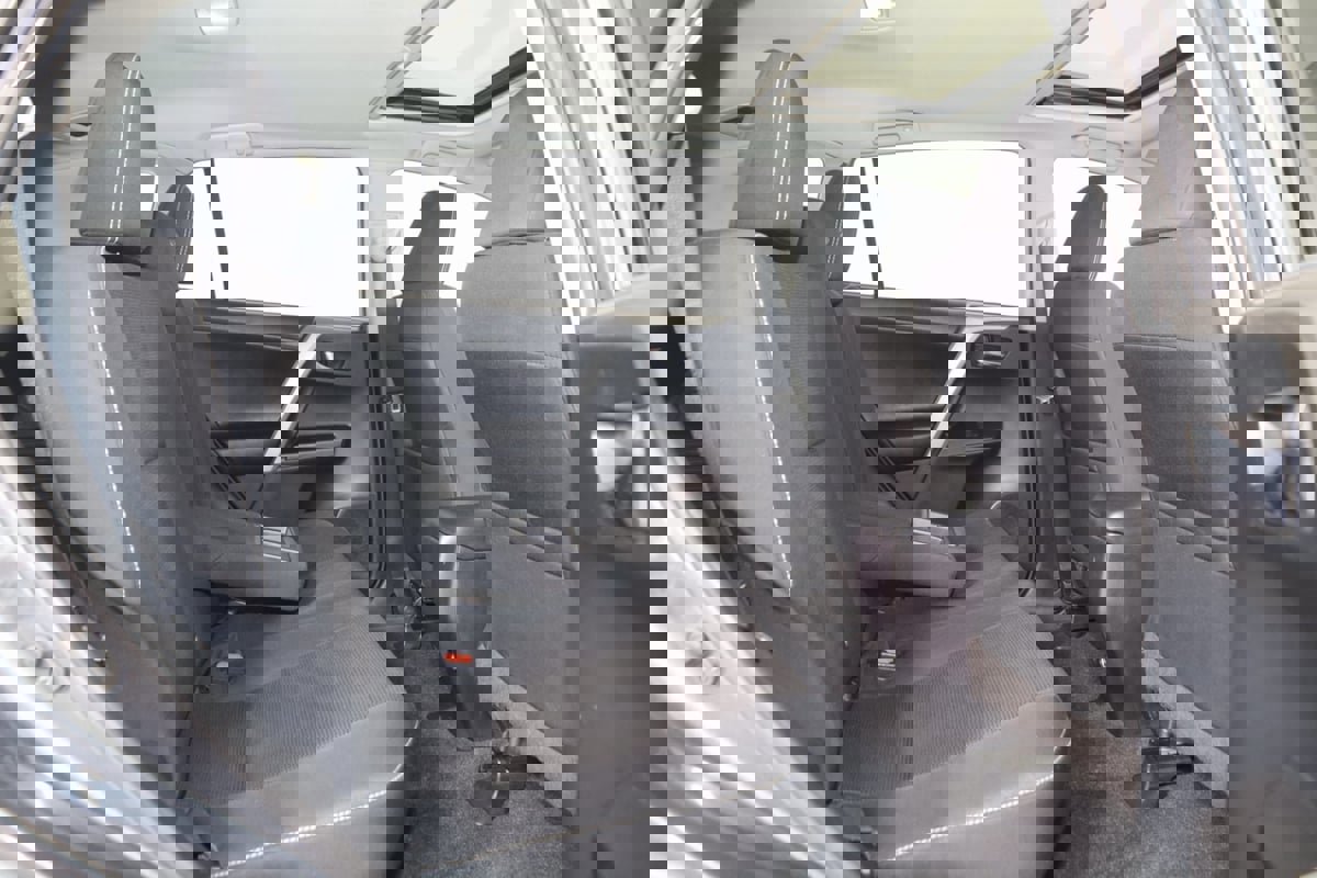 Used 2017 Toyota RAV4 XLE image 12